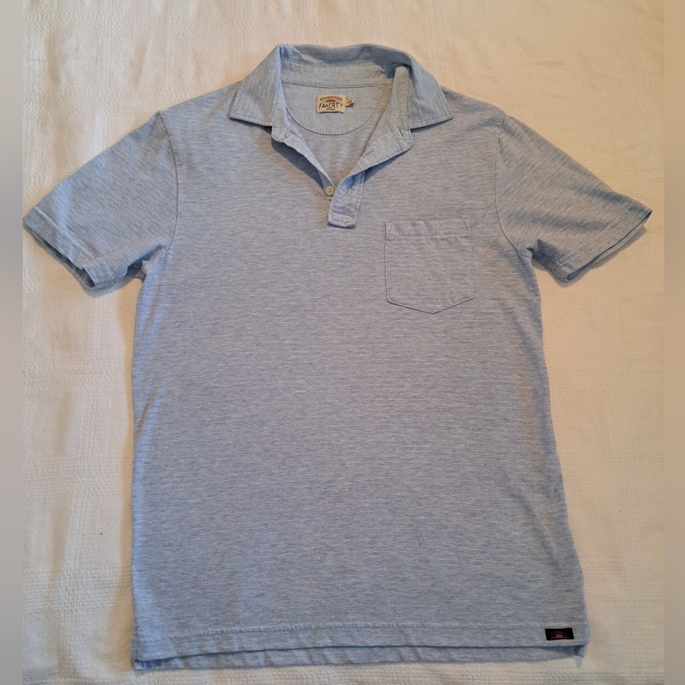 Faherty men's size small light blue with pink stripe polo shirt, VGUC